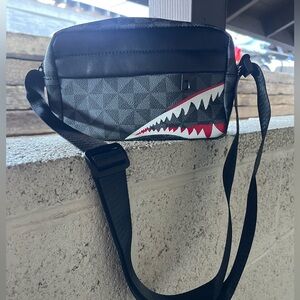 TODAYS DEAL ❤️ Crossbody Stylish Black and Gray Men's Bag